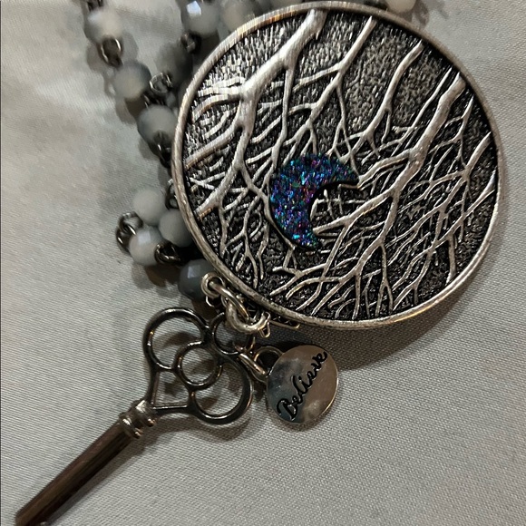 Necklace - Picture 3 of 3